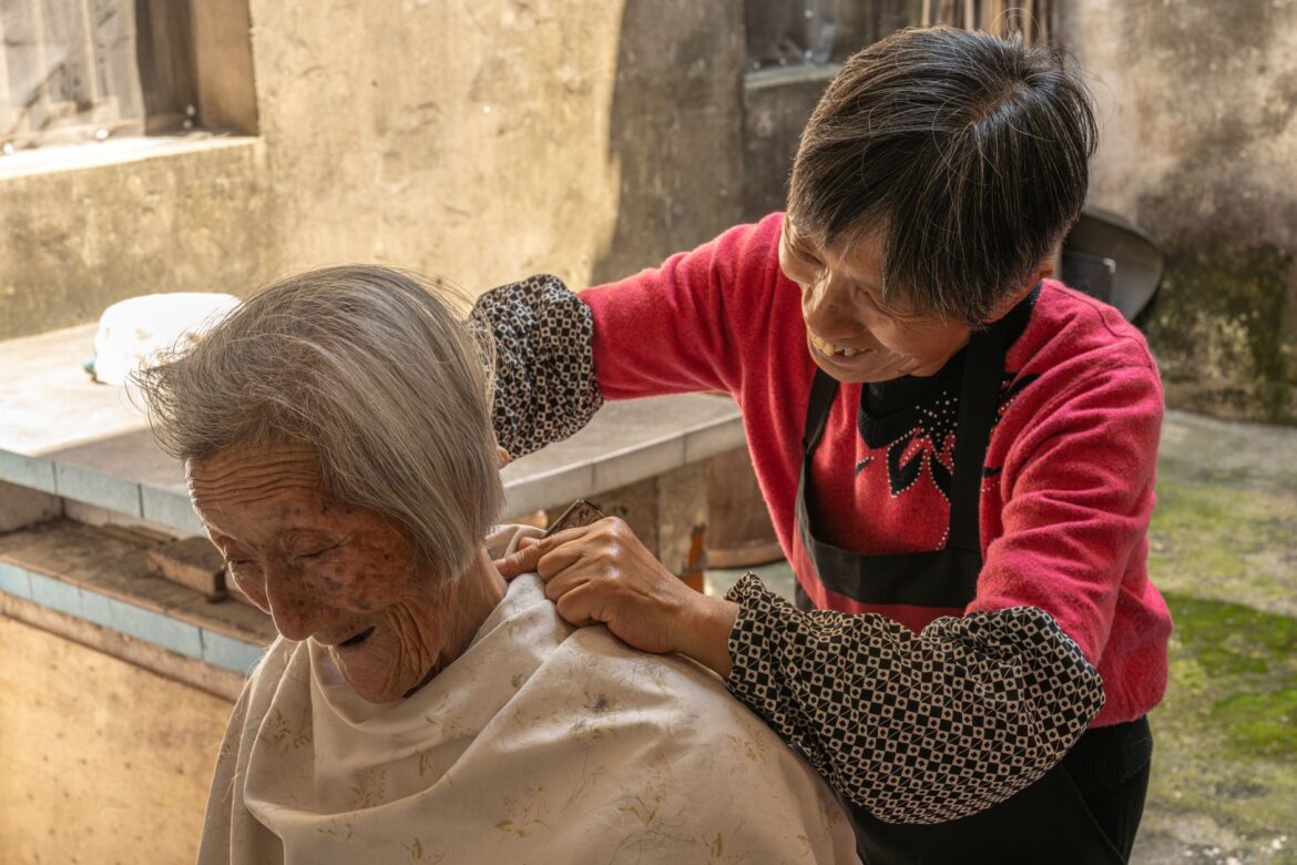 Dementia Care Services in the UK: A Complete Family Guide - ilustracja artykulu