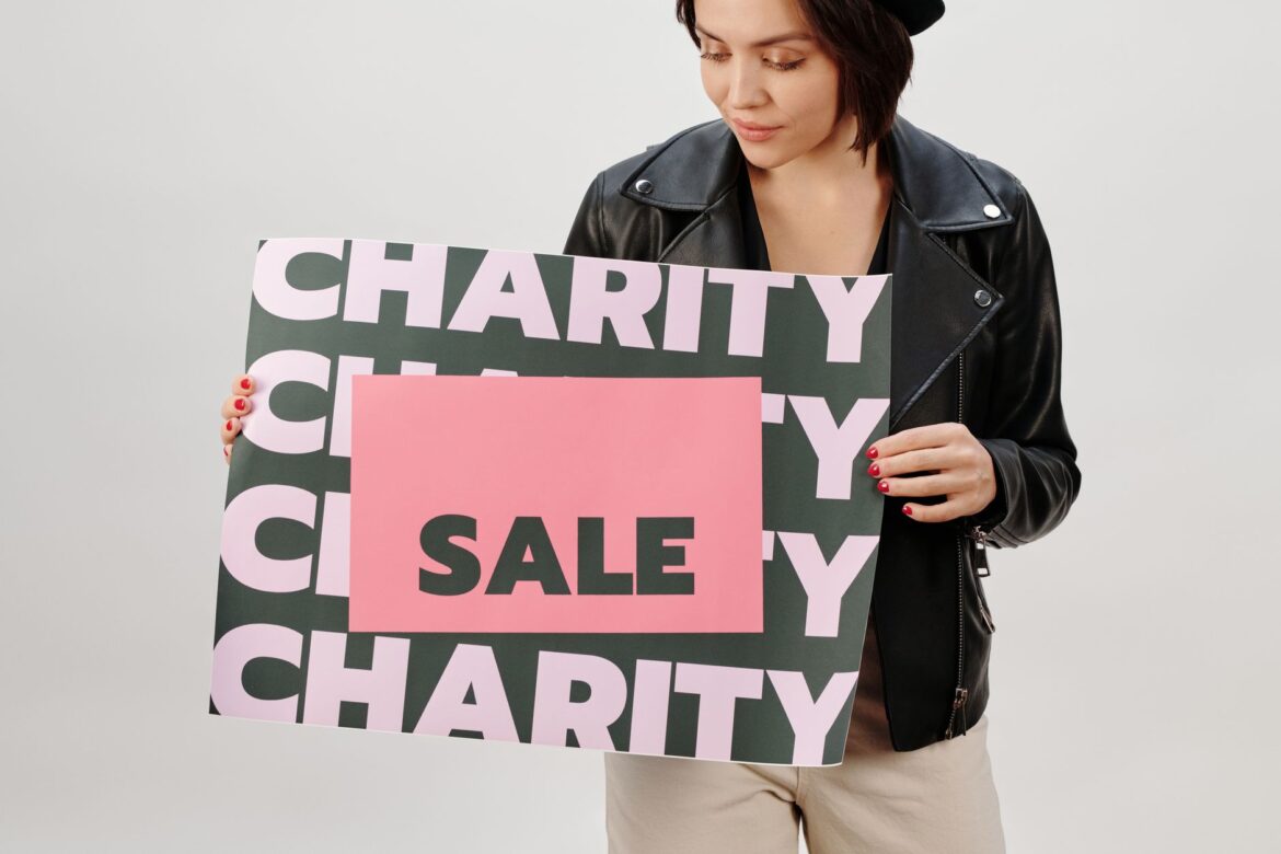 Charity Bake Sale Ideas UK Groups Use to Raise Real Money - ilustracja artykulu