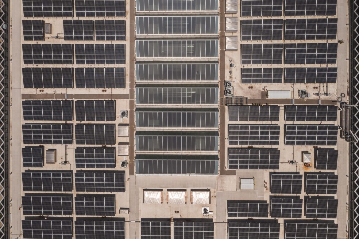 Community Energy Project UK Explained: Ownership, Costs and Local Benefit - ilustracja artykulu